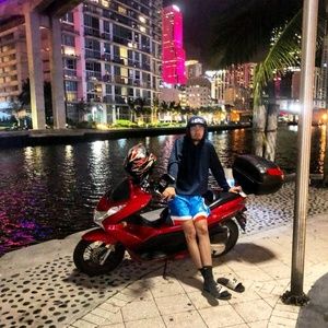 Meet your Posher, Daniel